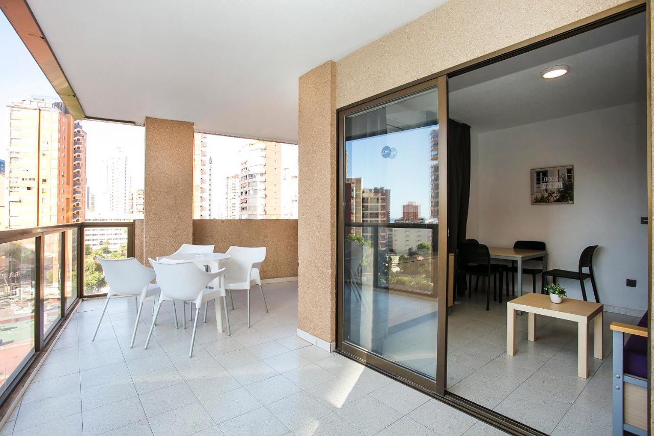 Apartamentos Amalia By Mc Бенидорм Экстерьер фото